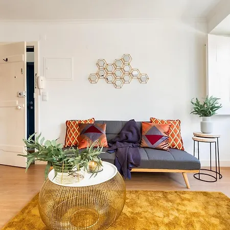 Designer 2bed1bath Mins To Famed Ramiro Restaurant